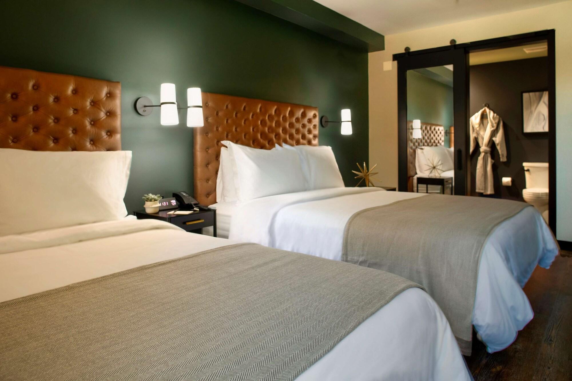 The Lloyd Stamford, Tapestry Collection By Hilton Hotel Екстериор снимка