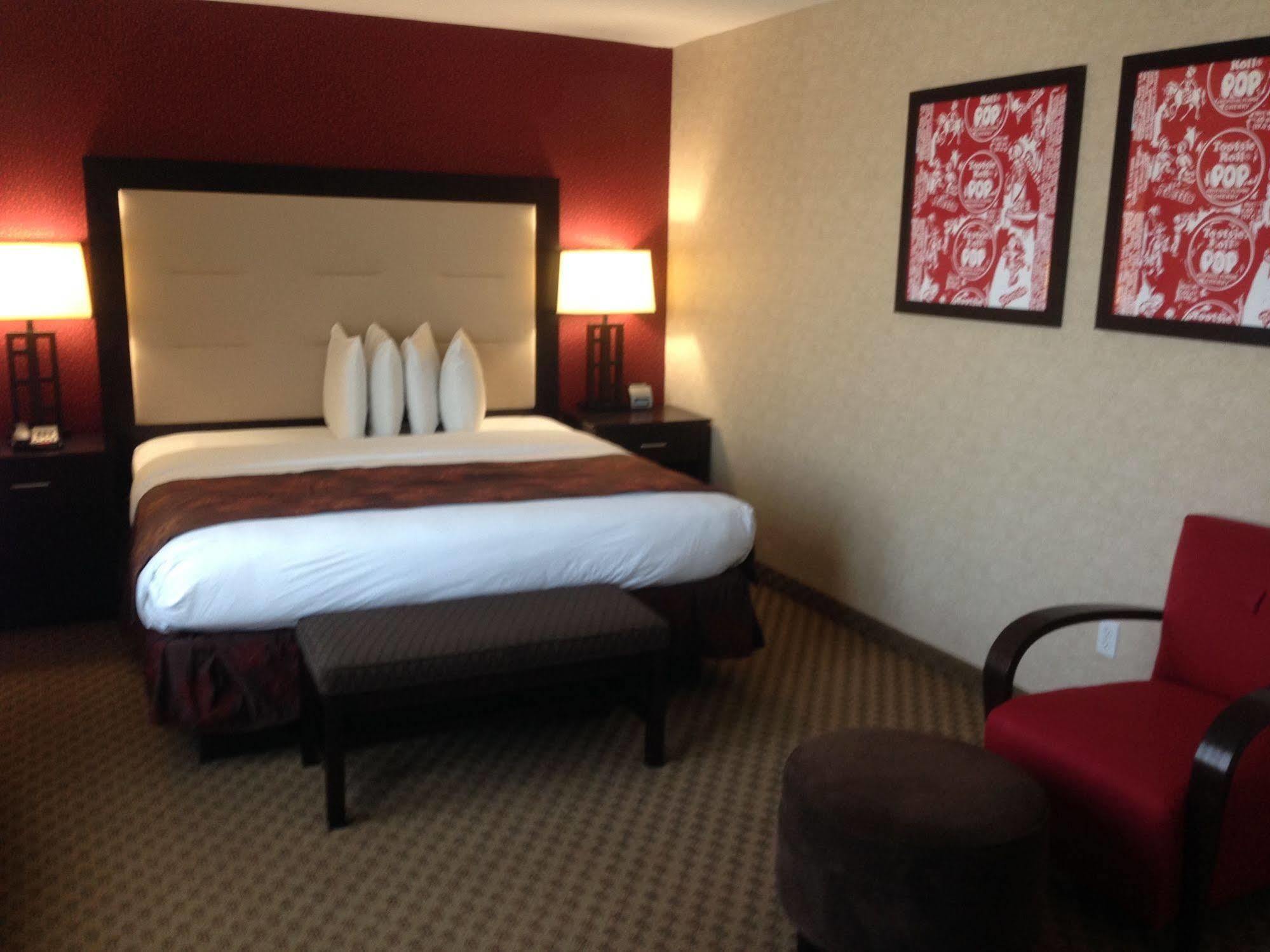 The Lloyd Stamford, Tapestry Collection By Hilton Hotel Екстериор снимка